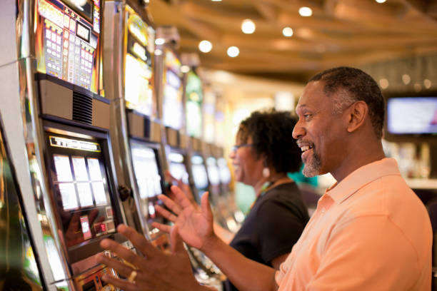 modal4d Top Trend Gaming section showing popular slots and live tables on mobile